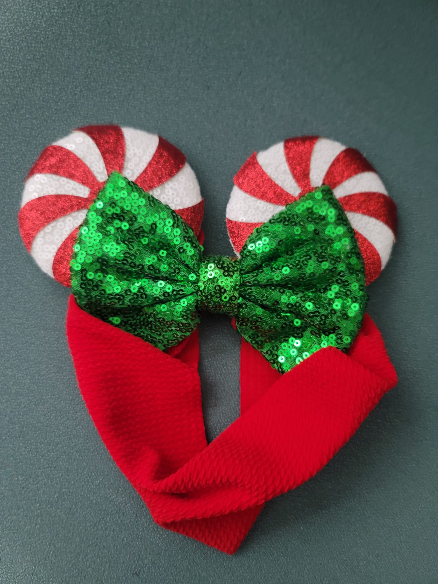 Minnie Mouse PGreen Bow Swirl Candy Ears newworldofwatces